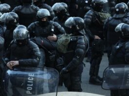 პარლამენტთან აქციის რამდენიმე მონაწილე დააკავეს