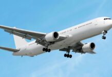 რეგულარული ფრენები 1 ნოემბრამდე გადაიდო