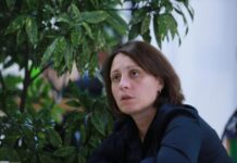 ერთპარტიული პარლამენტი ოპოზიციასთან პინგპონგის თამაშს ცდილობს, მაგრამ არაფერი გასდის