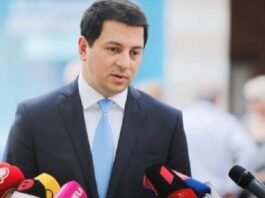 არჩილ თალაკვაძე ჟურნალისტ ვახო სანაიაზე მომხდარ თავდასხმას გმობს, მაგრამ არაფერს ამბობს იმაზე, რომ ეს კრიტიკული მედიის მიმართ ხელისუფლების განცხადებების პირდაპირი შედეგია