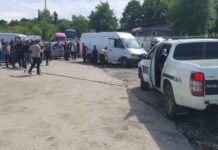 გზის რეაბილიტაციის მოთხოვნით ზუგდიდში სამი სოფლის მოსახლეობამ გზა გადაკეტა