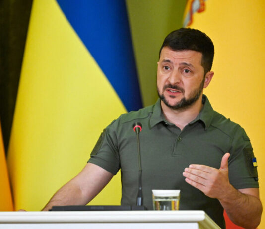 ვეძებთ საჰაერო თავდაცვის სისტემებს, რათა დავიცვათ ოდესა და მთელი სამხრეთი – ზელენსკი დაბომბილი ტაძრიდან