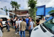 ზუგდიდში საპროტესტო აქციაზე საქალაქთაშორისო ტრანსპორტის მძღოლები ერთმანეთს ფიზიკურად დაუპირისპირდნენ