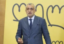 მამუკა ხაზარაძე კობახიძეს პატივის, ღირსებია და საქმიანი რეპუტაციის შელახვაში ადანაშაულებს | ადვოკატმა სარჩელი სასამართლოში შეიტანა