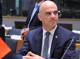 შვეიცარიის პრეზიდენტი კიევში ჩავიდა