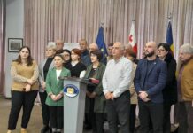 ზუგდიდის საკრებულოში “ნაციონალური მოძრაობის” 14-მა წევრმა პარტია დატოვა