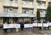 ზუგდიდის, რაიონული პროკურატურის წინ ზუგდიდელი გიორგი ხასაიას და კაკო ჩიქობავას მხარდასაჭერი აქცია გაიმართა,