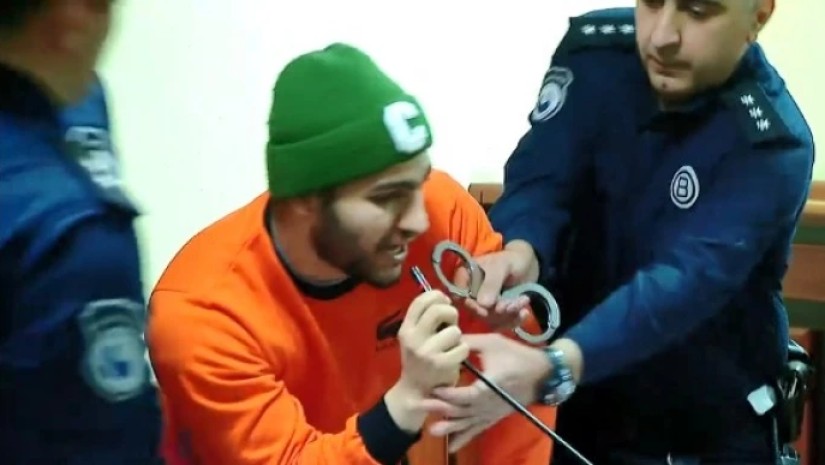 “იმ სამართალს რა ვუთხარი, სადაც ჩვენ მოძალადეები გვქვია და თქვენ სამართალდამცავები” – რეზო კიკნაძე სასამართლოზე