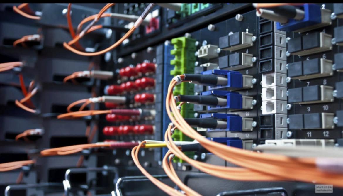 კავშირი, რომელიც არ წყდება – ვეზირის ტელეკომუნიკაციის სამყარო