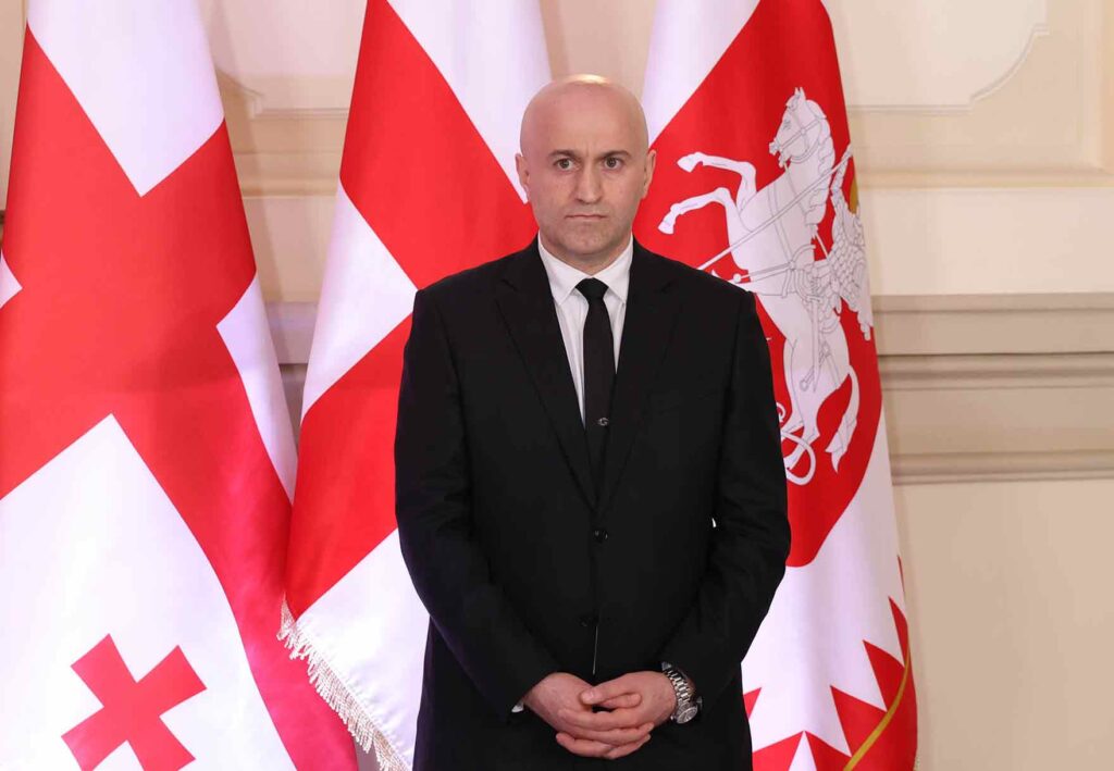 სანქცირებული თამაზაშვილი აჭარის “ოცნების” მთავრობის თავმჯდომარედ, დახურულ სხდომაზე დაამტკიცეს