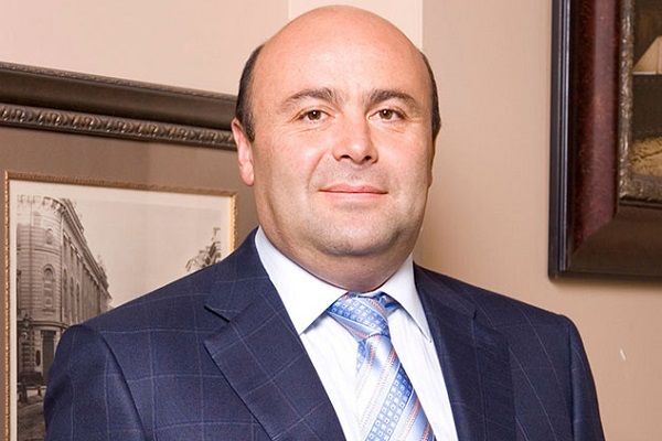 მიხეილ ხუბუტიამ მოსკოვში მეგობარი ქალი, ნაჯახით დაჭრა