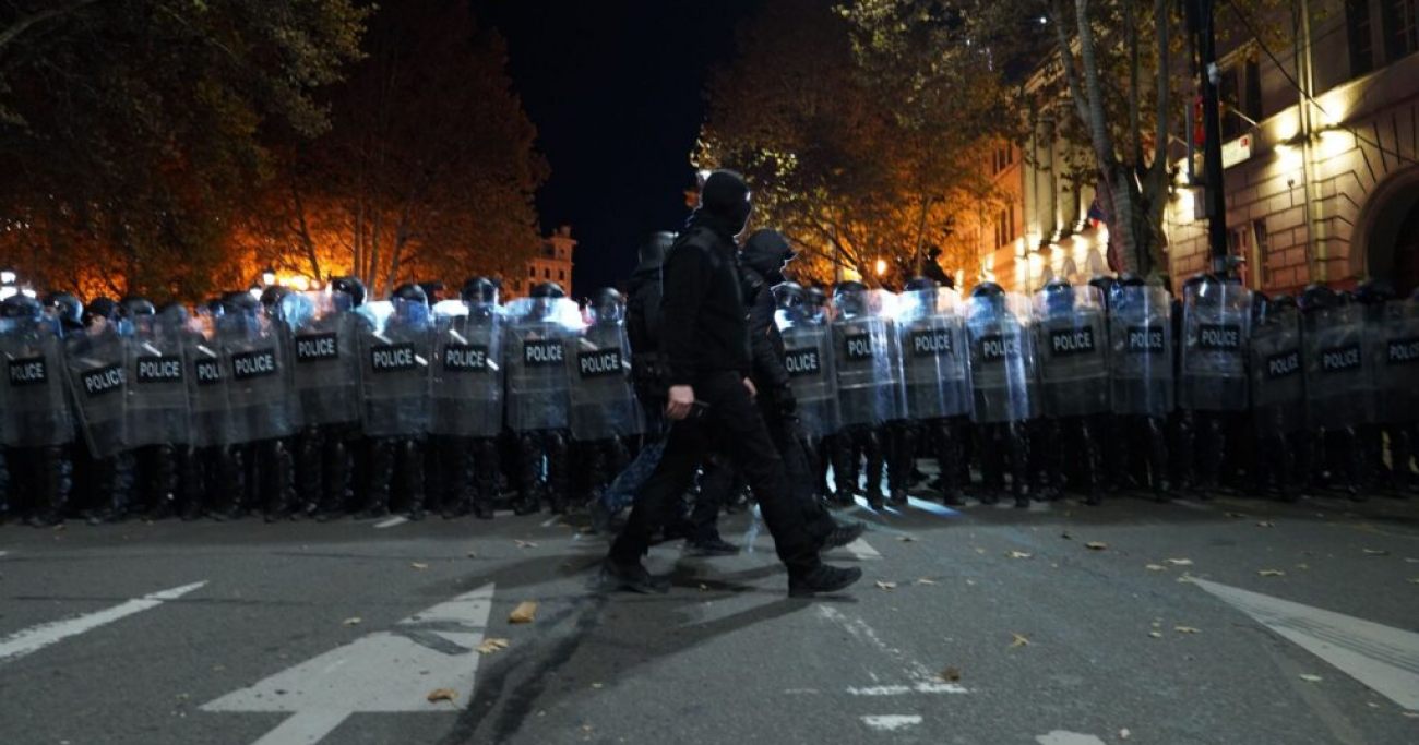 შსს მტკიცებით, აქციის დროს დაშავებულმა პოლიციელმა ერთ თვალში მხედველობა დაკარგა