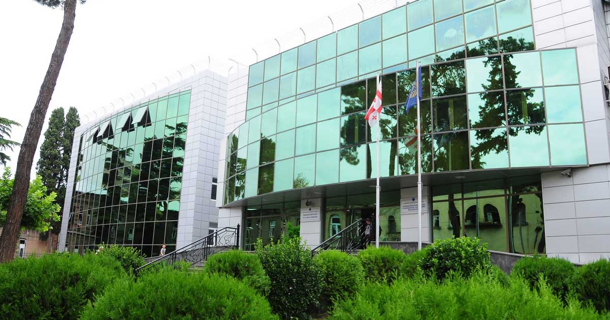 “პაციენტებს და პერსონალს საფრთხე არ ემუქრება – დღეს ამბულატორიული პაციენტების მიღება შეჩერებულია” – “თოდუას კლინიკა”