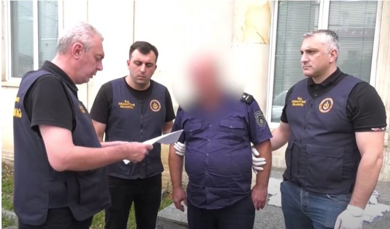 უბნის ინსპექტორი უბანში “მორფინს” ჰყიდდა და დააკავეს – შემთხვევა ქუთაისში