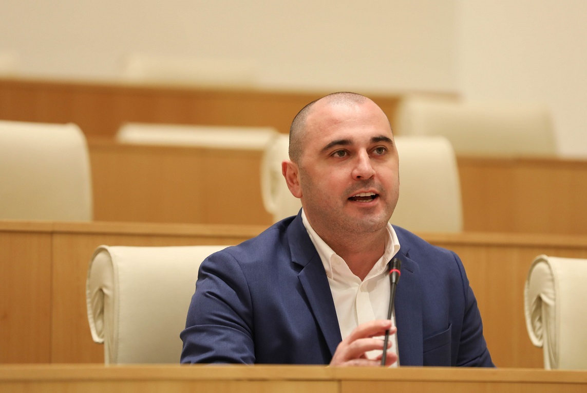 4 ოქტომბერს ხალხმა რუსთაველზე უნდა აჩვენოს უპრეცედენტო ერთიანობა, რაც მშვიდობიან „შემოდგომის რევოლუციას“ მოიტანს – ხაბეიშვილი