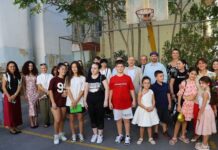 თესალონიკში მოქმედმა საკვირაო სკოლამ გიორგი კეკელიძისგან 200 წიგნი საჩუქრად მიიღო