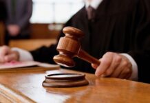 გიორგი კანდელაკი და მასთან ერთად დაკავებულები პატიმრობაში გაუშვეს