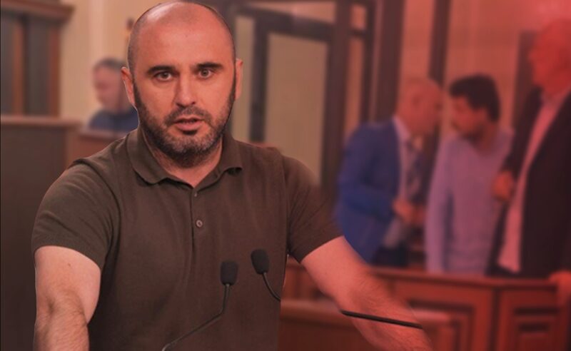 ხაბეიშვილი სასამართლო დარბაზში იმყოფება