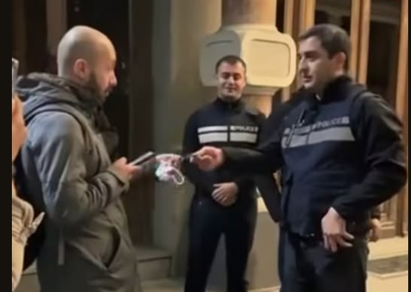 პირბადეების დალუქვის მანია – აბსურდული ნამდვილი ამბავი