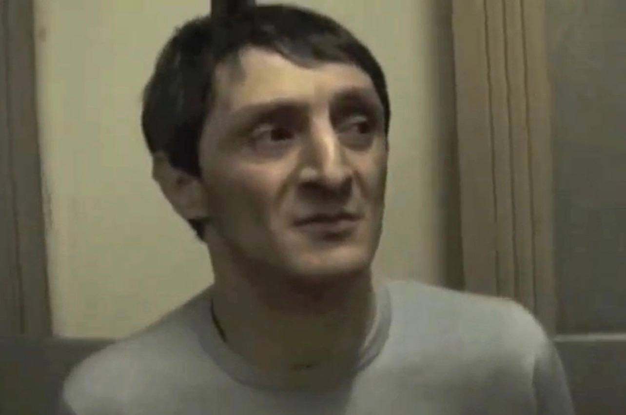 სოხუმში ე.წ. კანონიერი ქურდი “პიზა” და მისი თანმხლები 4 პირი დაჭრეს – დეტალები [video]