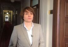 ხოშტარია- მახსოვს ყველა „ქოცის“ ცინიკური სახე, გახარიას გაღმერთება, თვალდათხრილი ადამიანების შეურაცხყოფა, გუშინ კი ვნახე, როგორ იზეიმა სიმართლემ