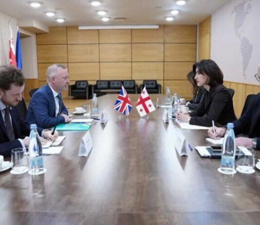 საგარეო საქმეთა სამინისტრო უწყებაში დიდი ბრიტანეთის ელჩთან გამართულ შეხვედრაზე ინფორმაციას ავრცელებს