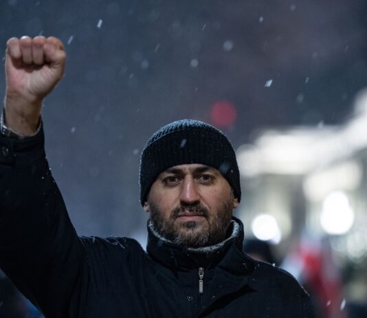 აზერბაიჯანელ ჟურნალისტს აფგან სადიგოვს საქართველოდან აძევებენ