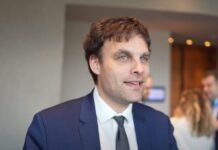 EU-ს მაღალჩინოსანმა საქართველოსთან სავიზო დიალოგს “საკმაოდ უნაყოფო” უწოდა-იოზვიაკი