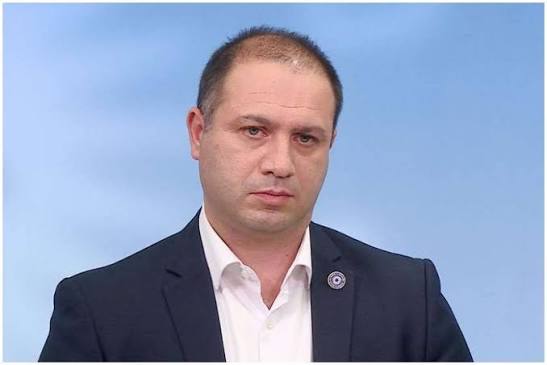 სასკოლო წიგნების ყდებზე ეროვნული ღირებულებები იქნება წარმოჩენილი-მიქანაძე