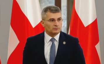 დოქები რატოა არ ვიცი. უფრო გრაფინია – მდინარაძე რიყის დოქებზე
