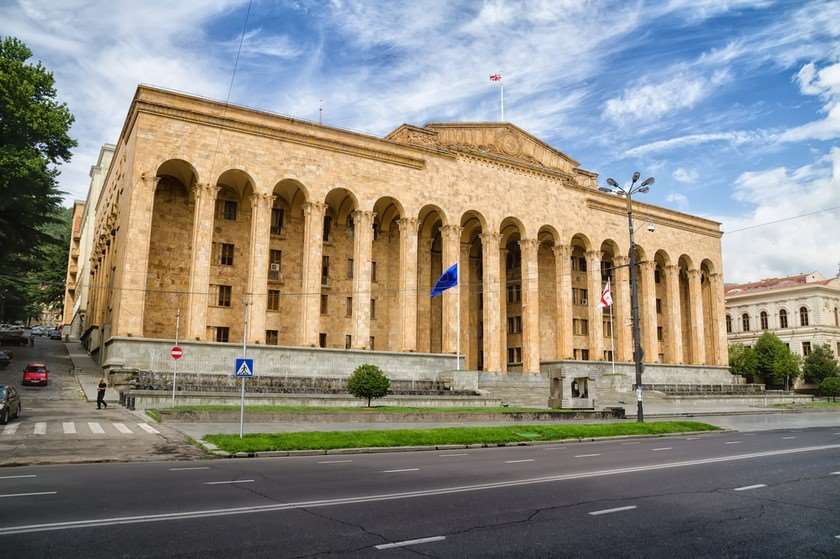 1 სექტემბრიდან რუსთაველის გამზირის მიმდებარე ქუჩებზე გადაადგილების წესები იცვლება