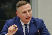 ოპოზიციის აკრძალვა პუტინის გზაა – კშიშტოფ ბრეიზა
