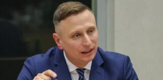ოპოზიციის აკრძალვა პუტინის გზაა – კშიშტოფ ბრეიზა