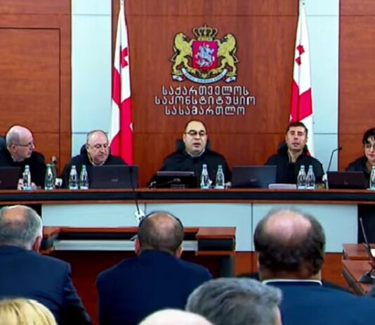 გახარიას გუნდმა საკონსტიტუციო სასამართლოში სხდომის განხილვის გადადება მოითხოვა